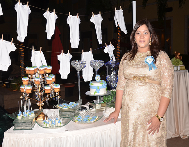 Fiesta maternal para Norma Nadina de García