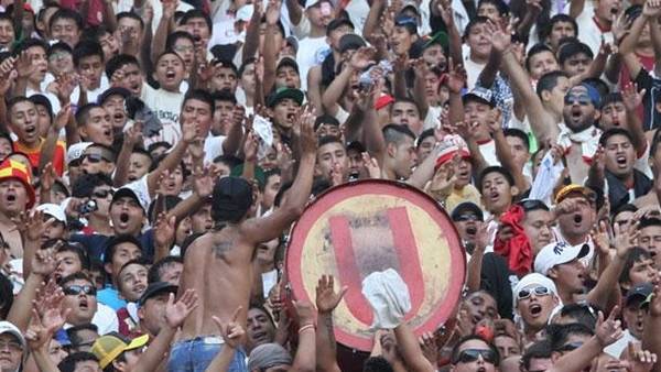VIDEO: Su pareja le pidió una osada prueba de amor, casi muere en la cancha