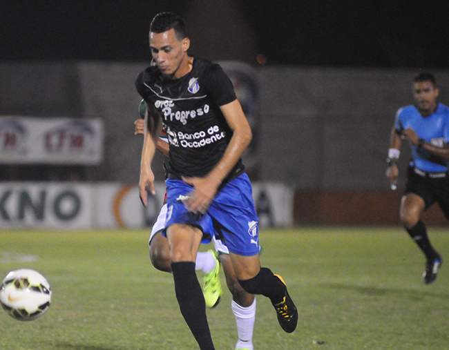Ángel Tejeda: Quiero ser titular en la eliminatoria