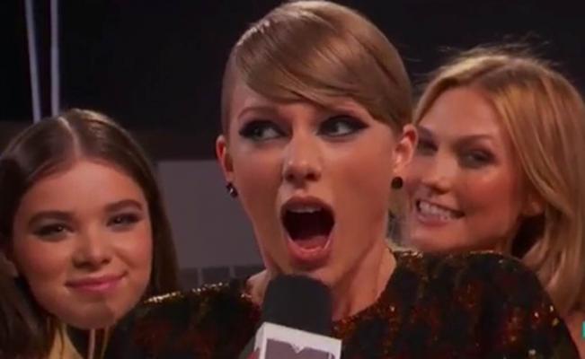 MTV defiende a Taylor Swift, aseguran que se le «escapó» flatulencia en vivo
