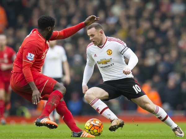 Rooney le da triunfo al Manchester Unite sbre el Liverpool