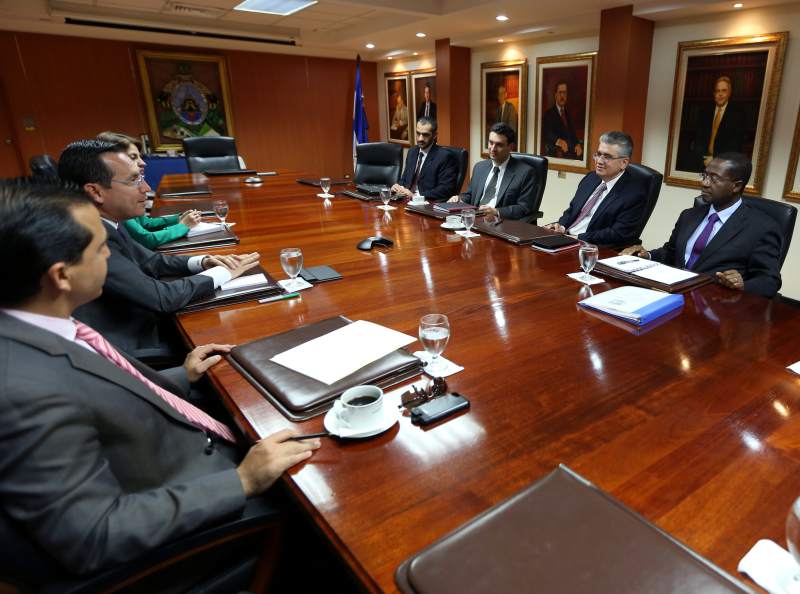 Gabinete Económico, sostendrá reuniones en Washington esta semana con FMI, BID Y BM
