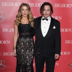 Amber Heard acusa a su ex marido de abusos físicos.