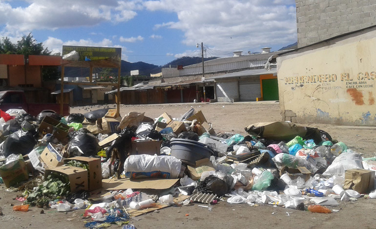 Aumenta el nivel de basura.