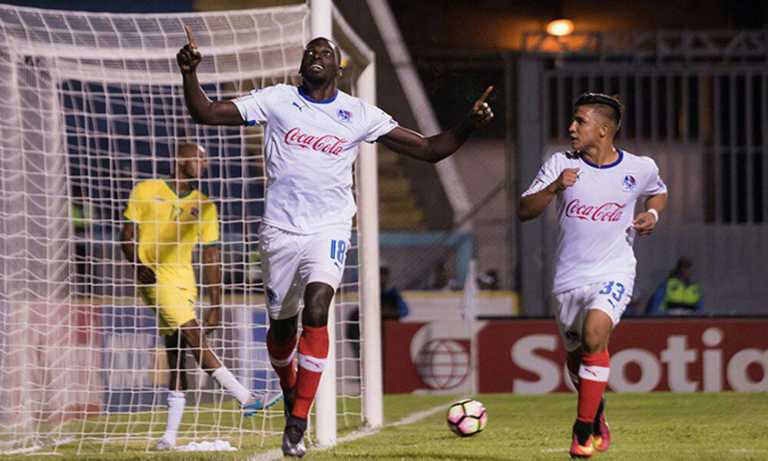 Javier Estupiñán está de regreso en Olimpia