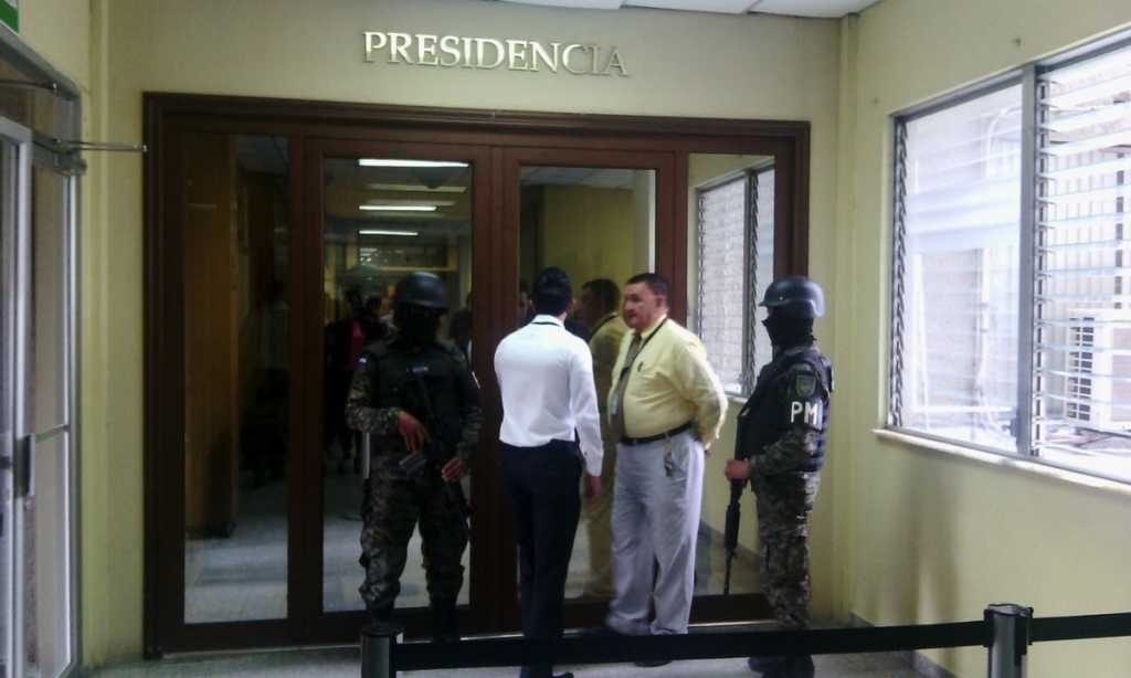 En audiencia de medios probatorios el sexto policía extraditable, Luwing Chris Zelaya Romero.