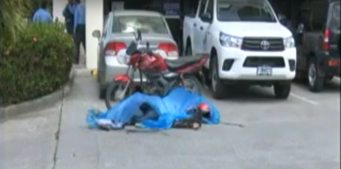 guardia de seguridad mata ladrón útiles de Honduras