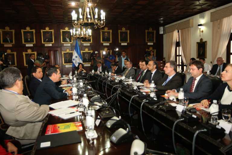 El G-16 apoya política limpia en Honduras