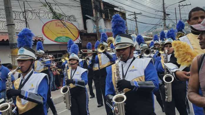 Cuidados en los desfiles patrios