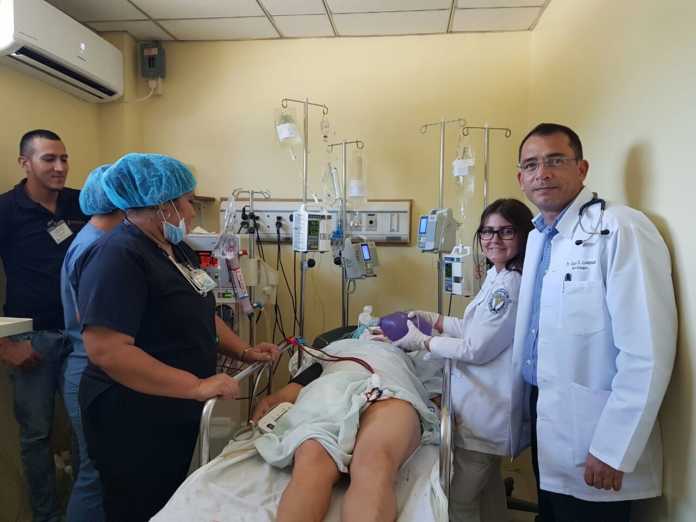 hemodiálisis en Hospital Atlántida