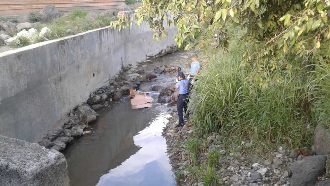 muerto en quebrada