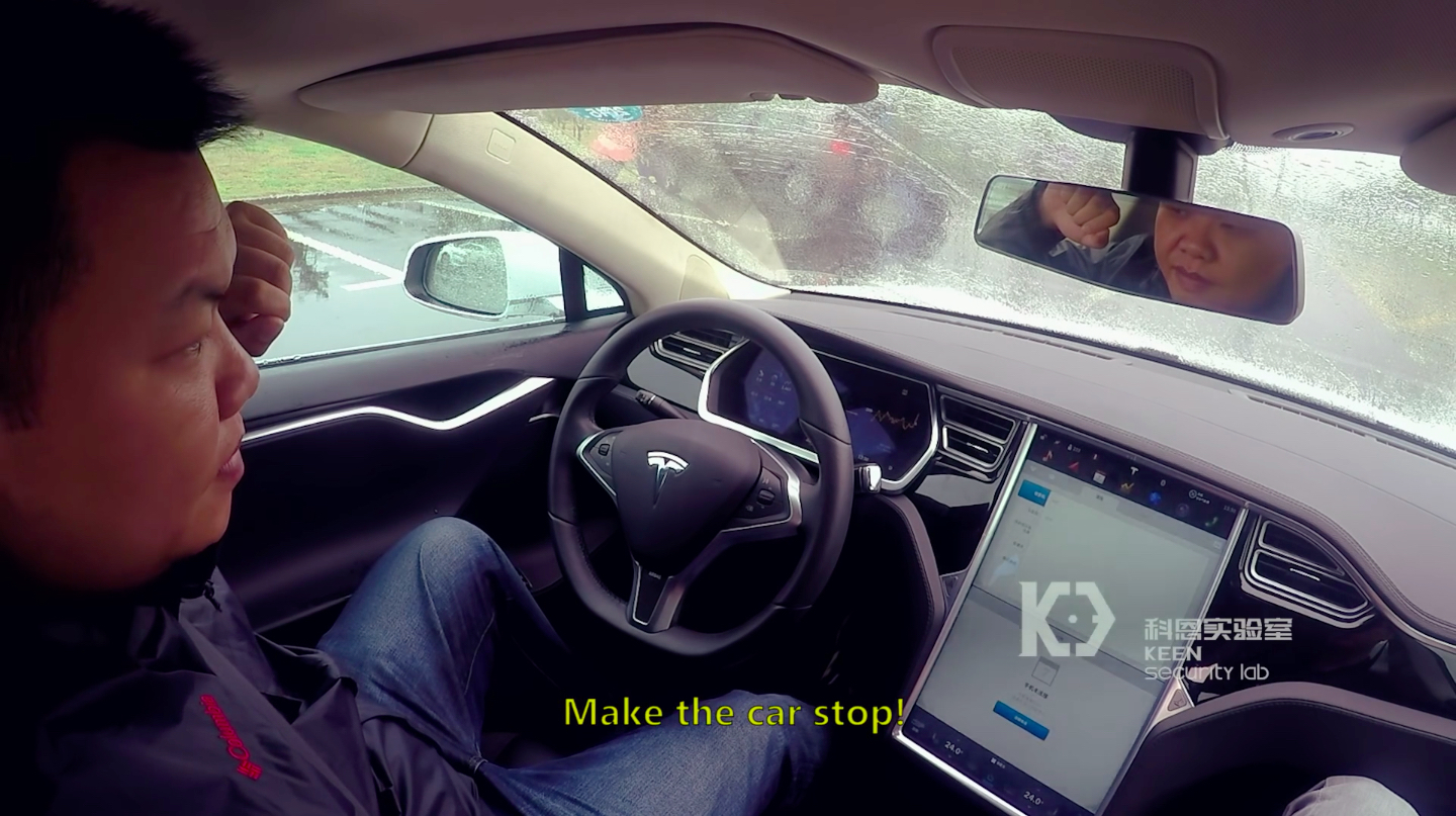 Hackers chinos controlan un Tesla