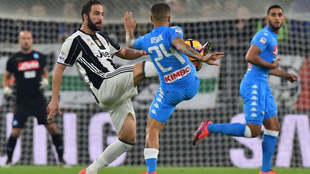 La historia del Napoli con Higuaín sigue igual, no cambia.