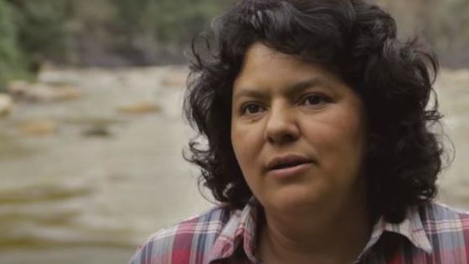 Se "calienta" el tema de Berta Cáceres tras extravío de expedientes. 