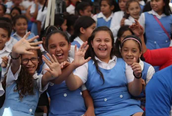 Más de 800 alumnos tienen nuevas instalaciones en centro escolar