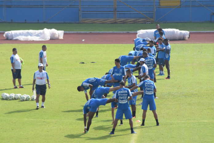 Jorge Luis Pinto al mando de Honduras