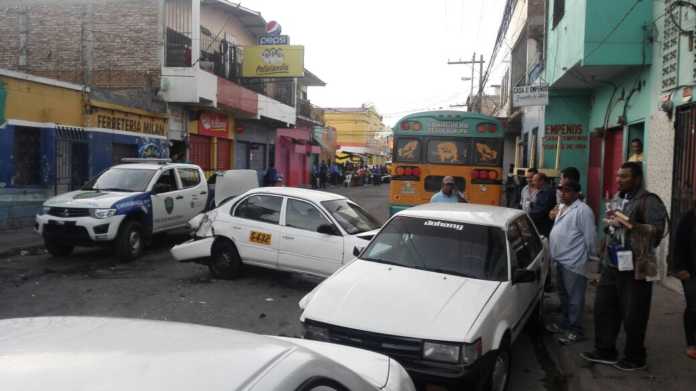 Policías y pandilleros