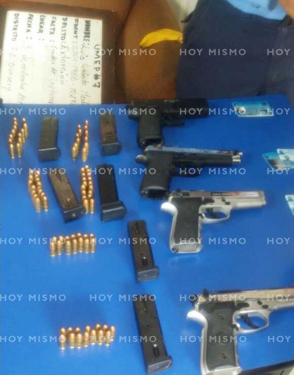 Armas decomisadas a los detenidos