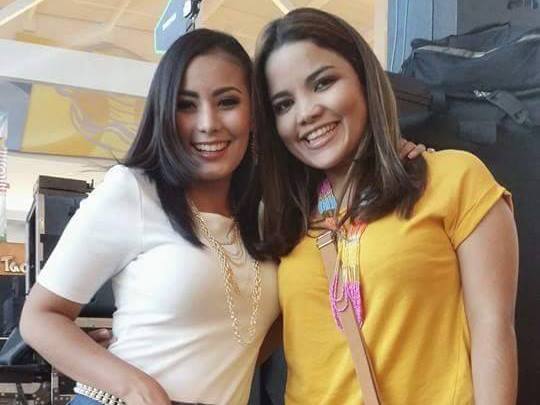 Elsa Oseguera y Ariela Cáceres.