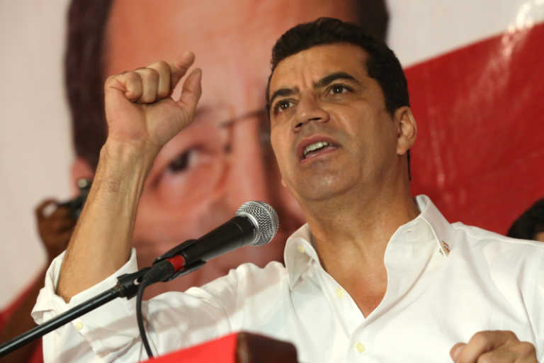 Elvin Santos busca diputación