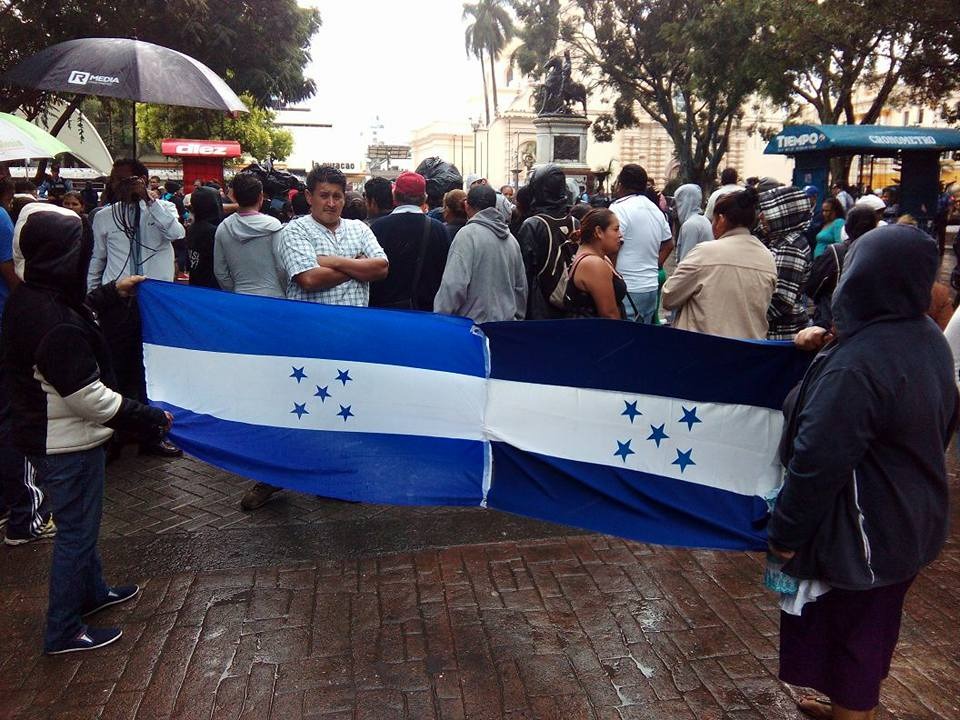 Tercer día consecutivo de protestas de vendedores en centro capitalino