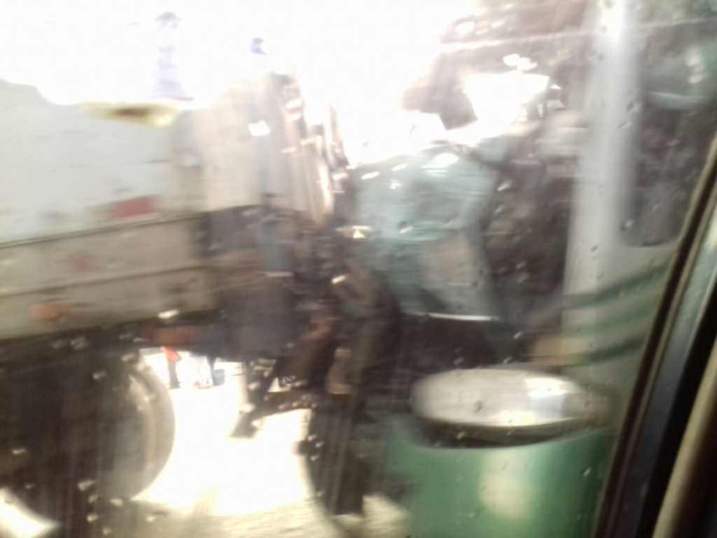 Impacto entre rastra y bus de Impala