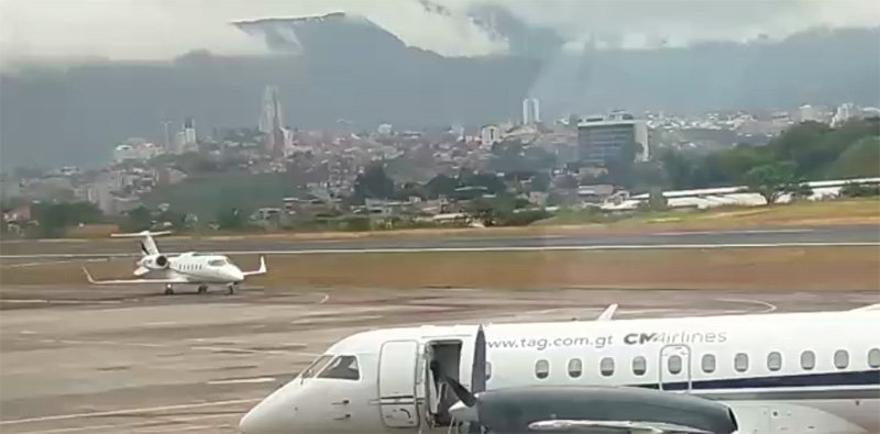 Avión donde se fue el hondureño número 13, extraditado a EUA.