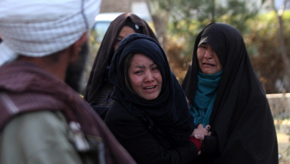 Las mujeres en Kabul viven bajo el régimen de "Los Talibán".