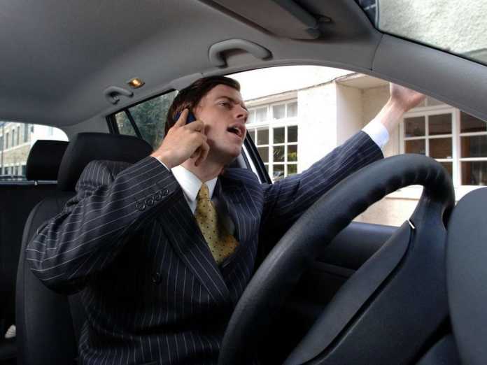 bloquear celular al momento de conducir