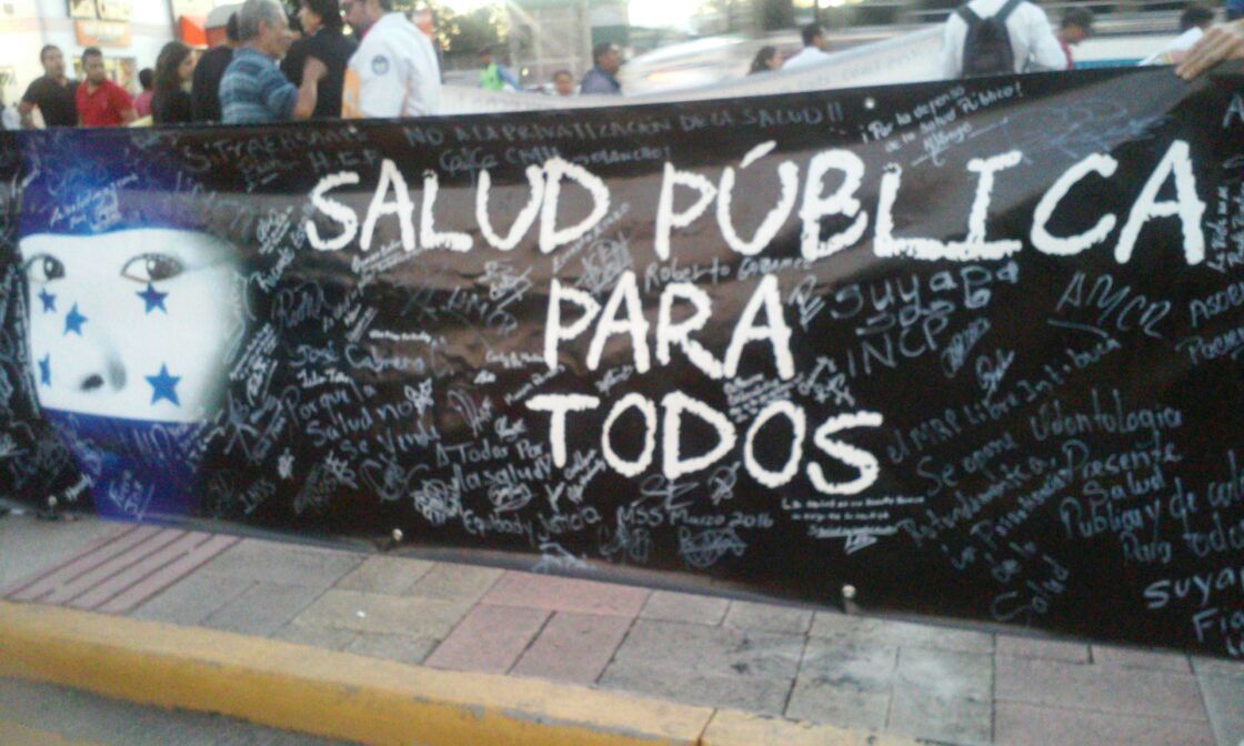 Se realizó anoche nueva movilización de indignados en Tegucigalpa