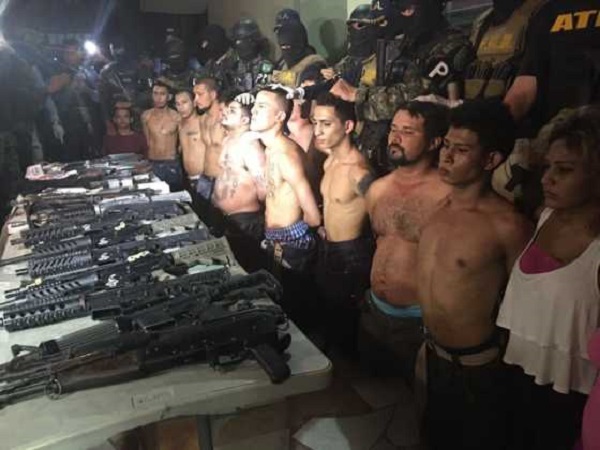 Momento en que fueron capturados en San Pedro Sula