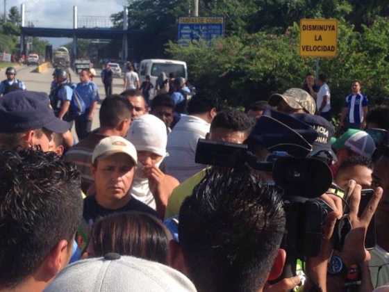 Peleas entre los mismos transportistas públicos.