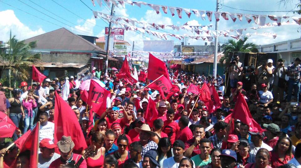 La precandidata de ocho movimientos de Libre, estuvo en Atlántida y Colón.