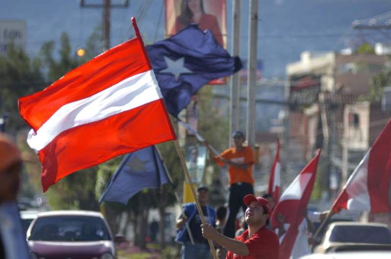 Propaganda política, Elecciones internas 2017