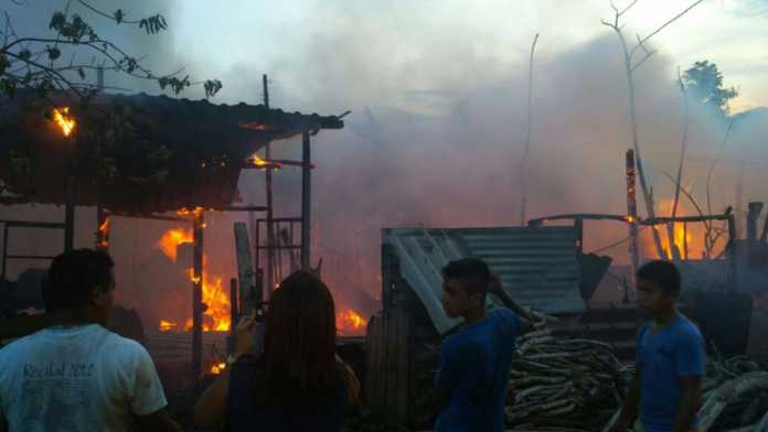 incendio en bordos de El Limonar