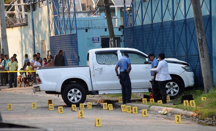 cuatro muertos en El Palenque