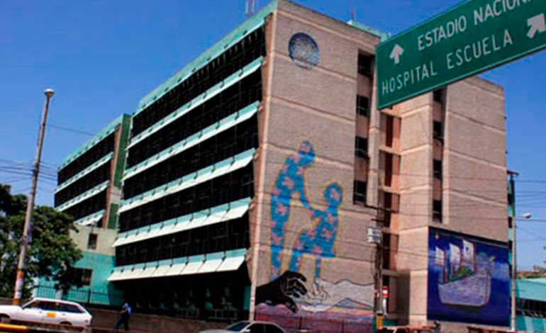 Autoridades del Hospital Escuela