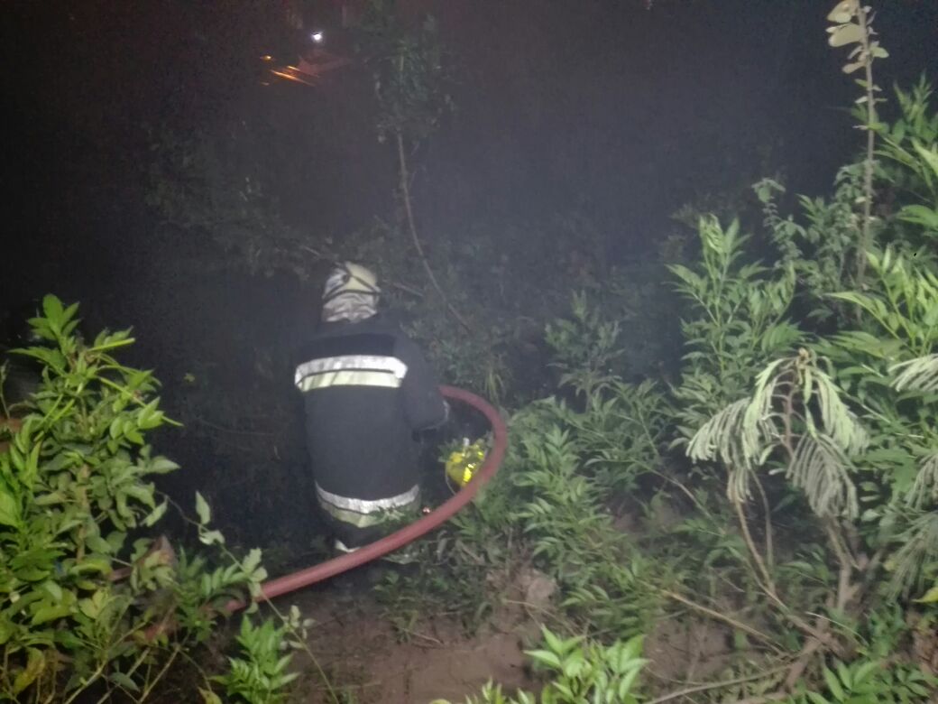 Un devorador incendio consumió una vivienda