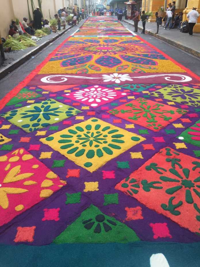 Alfombras en Tegucigalpa primeras alfombras de la Semana Santa