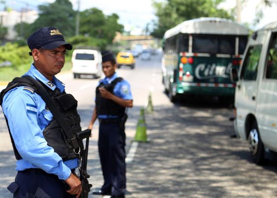 Autoridades controlan situación vehicular  en nuestro país