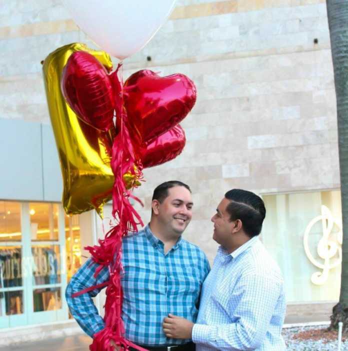 pareja en el City Mall