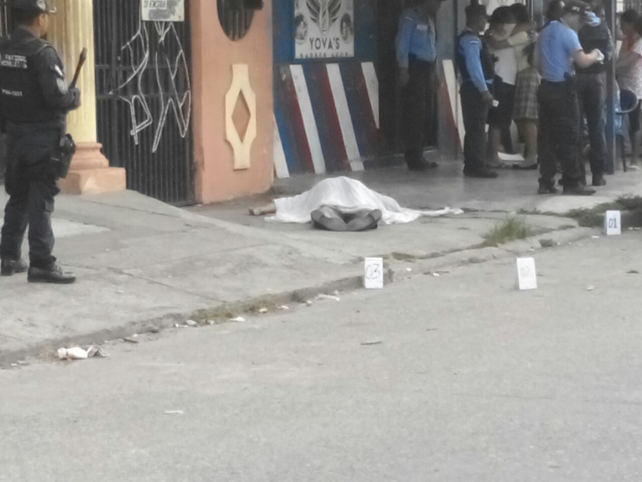 Así quedó el cuerpo del comunicador social en La Ceiba