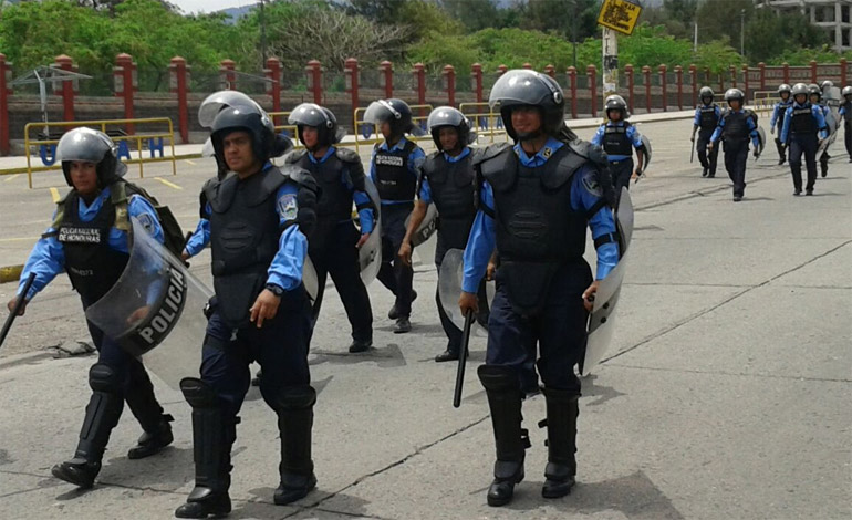 resguardan alrededores de la UNAH