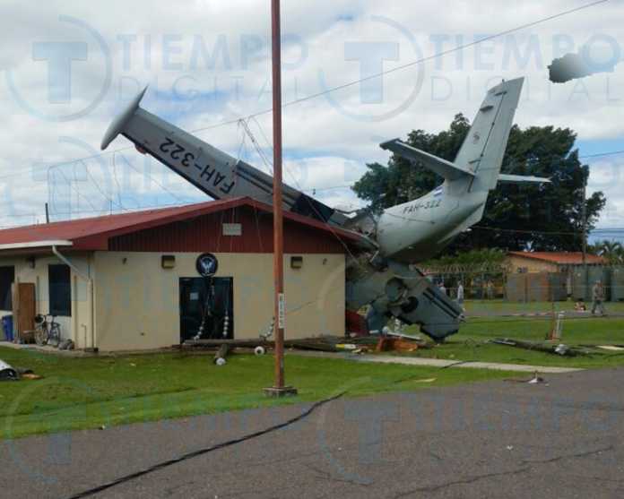 Avioneta en Palmerola