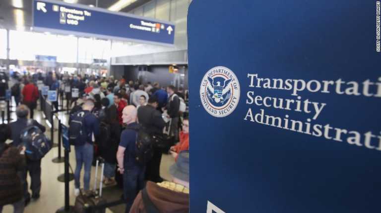 Más restricciones de viaje