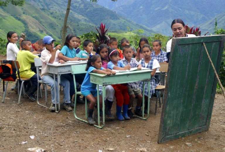 ir a la escuela