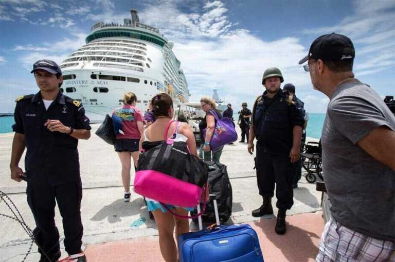 Líneas de crucero demoran salidas desde el sur de la Florida