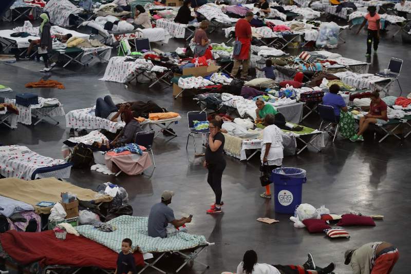 familias hondureñas afectadas por huracan Harvey