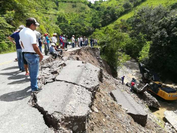 hundimiento de carretera