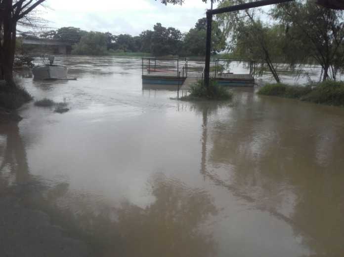 Las autoridades confirman pérdidas materiales y la primera víctima en la zona sur a raíz de las lluvias de la tormenta tropical Selma.